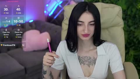 emilyymoon online show from 06-10-26, 05:39