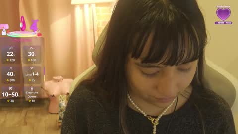 Snapshot of emitaa17228 chatting on 03-05-26, 11:23 emma online show from 03-05-26, 11:23