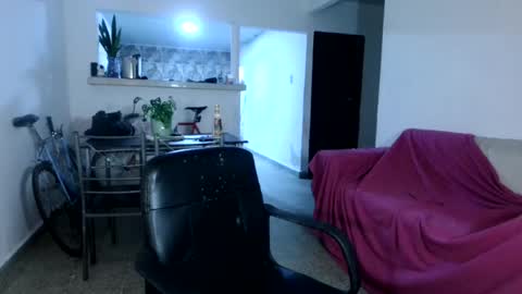 emma______1996 online show from 06-21-26, 09:56