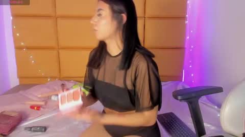 Snapshot of emma__js_ chatting on 06-14-26, 03:14 emma__js_ online show from 06-14-26, 03:14