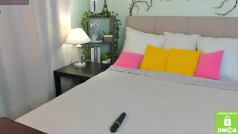 emma__peach online show from 06-25-26, 07:35