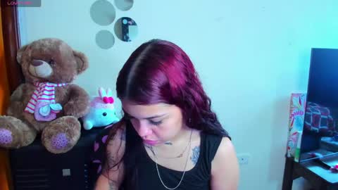 emma_boo_ online show from 05-07-26, 02:22
