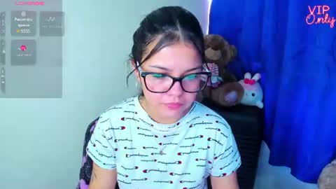 emma_boo_ online show from 07-09-26, 03:27