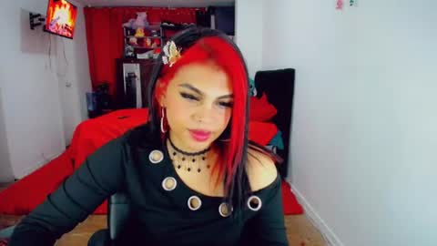 Snapshot of emma_diva chatting on 07-09-26, 09:41 emma online show from 07-09-26, 09:41