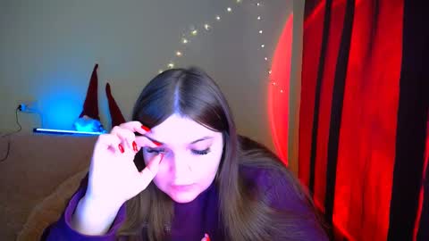 Snapshot of emma_dorn chatting on 01-07-26, 02:19 Eva online show from 01-07-26, 02:19