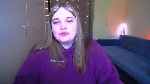 Snapshot of emma_dorn chatting on 03-05-26, 11:06 Eva online show from 03-05-26, 11:06