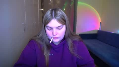 Snapshot of emma_dorn chatting on 03-26-26, 08:09 Eva online show from 03-26-26, 08:09