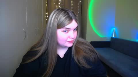 Snapshot of emma_dorn chatting on 04-10-26, 02:00 Eva online show from 04-10-26, 02:00