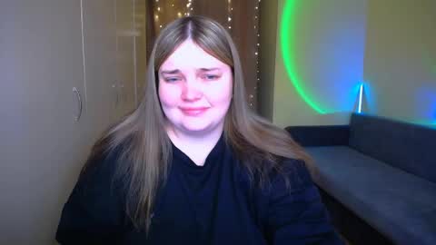 Snapshot of emma_dorn chatting on 04-13-26, 10:21 Eva online show from 04-13-26, 10:21