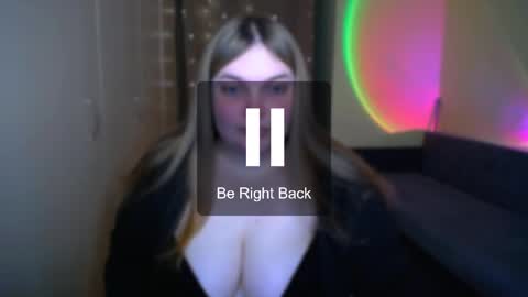 Snapshot of emma_dorn chatting on 04-15-26, 04:25 Eva online show from 04-15-26, 04:25