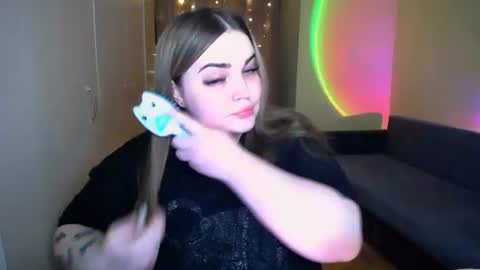 Snapshot of emma_dorn chatting on 06-22-26, 06:27 Eva online show from 06-22-26, 06:27