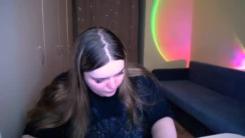 Snapshot of emma_dorn chatting on 07-14-26, 09:25 Eva online show from 07-14-26, 09:25