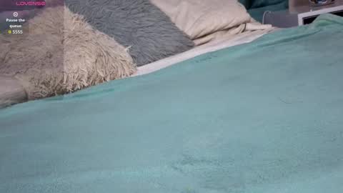 Snapshot of emma_foxi chatting on 01-05-26, 07:50 Emma online show from 01-05-26, 07:50