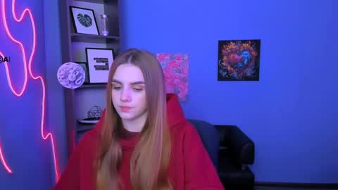 Snapshot of emma_hazell chatting on 04-21-26, 01:39 Emma online show from 04-21-26, 01:39