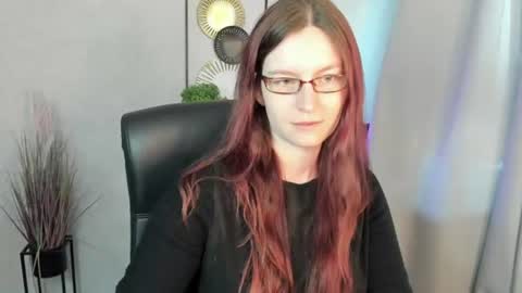 Snapshot of emma_lust94 chatting on 06-24-26, 05:39 emma online show from 06-24-26, 05:39