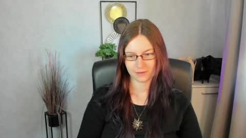 Snapshot of emma_lust94 chatting on 07-16-26, 05:35 emma online show from 07-16-26, 05:35