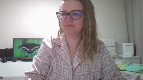 emma_misty_ online show from 04-28-26, 07:52