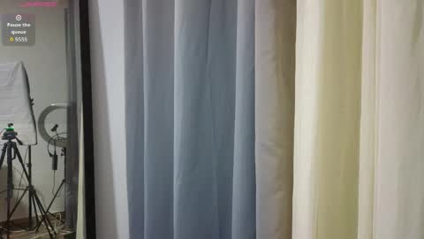 EMMA REVEES  online show from 03-30-26, 06:14