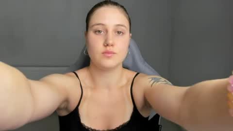 Snapshot of emma_sweettyy chatting on 07-11-26, 11:57 Emma online show from 07-11-26, 11:57
