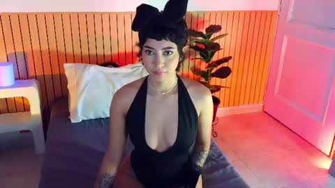 Snapshot of emma_web_ chatting on 07-21-26, 12:51 Emma web online show from 07-21-26, 12:51