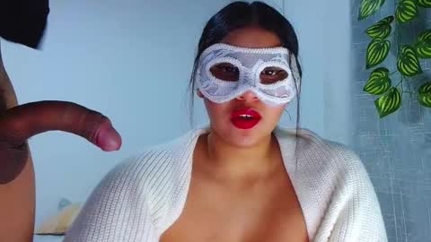 emmaandpablo_mask11 online show from 02-02-26, 10:47