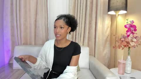 Emma Clarck online show from 05-26-26, 05:20