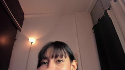 Snapshot of emmaclark_1 chatting on 05-27-26, 01:57 emmaclark_1 online show from 05-27-26, 01:57