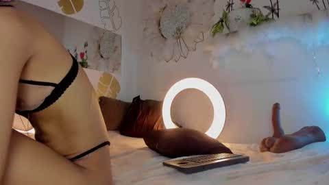 Emma Duque online show from 01-15-26, 11:41