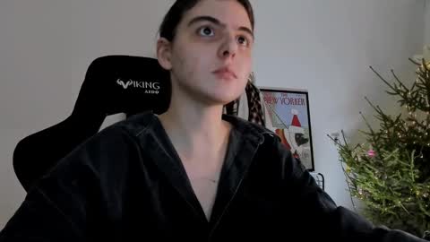 Emma online show from 12-26-24, 08:21