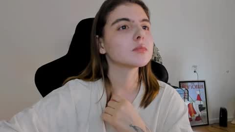 Emma online show from 01-26-25, 07:09