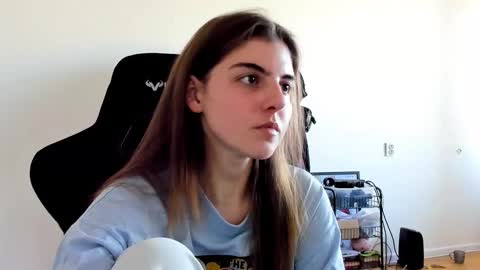 Emma online show from 10-01-25, 10:43