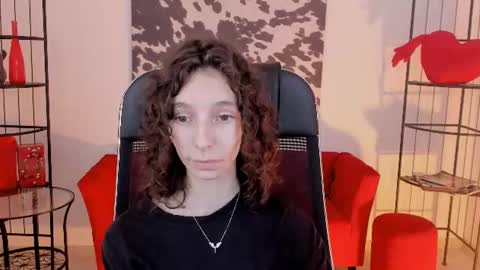 Snapshot of emmanuellbrown chatting on 07-18-26, 05:00 emmanuellbrown online show from 07-18-26, 05:00