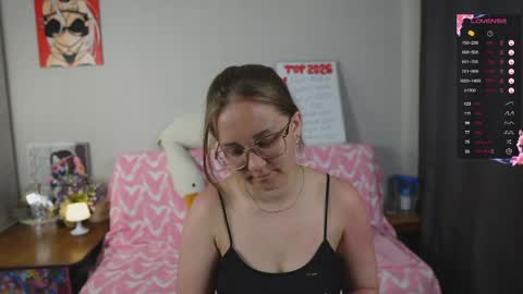 Mia online show from 05-27-26, 05:32