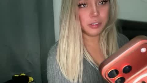 YourDreamGirl Emma  online show from 04-01-26, 01:41