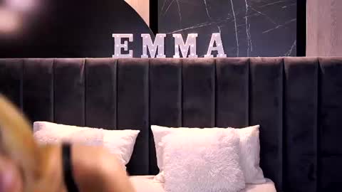 emmawilll online show from 08-09-26, 12:01