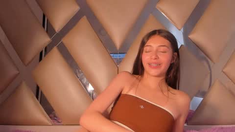 emmily_evans_ online show from 02-07-25, 05:07