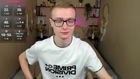 Emmit online show from 05-17-26, 10:33