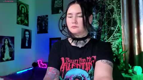 Emmy Bright     50  online show from 07-02-26, 02:33