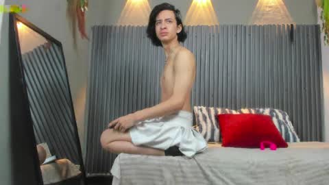 emmyy_fantasyy online show from 04-20-26, 12:30
