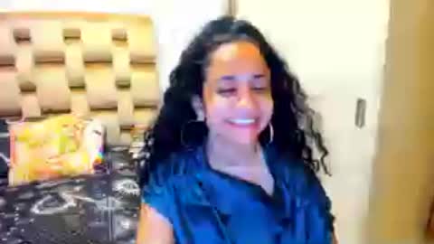 Snapshot of emperatriztapia chatting on 06-27-26, 12:59 emperatriztapia online show from 06-27-26, 12:59