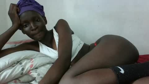 Snapshot of empress_ivy1 chatting on 07-18-26, 07:01 empress_ivy1 online show from 07-18-26, 07:01