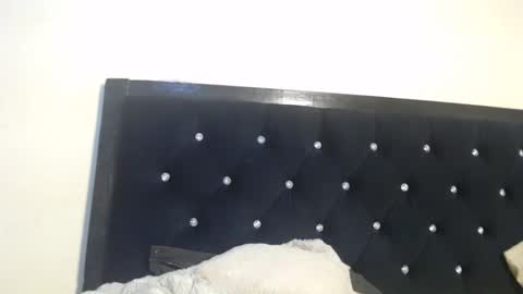 Snapshot of empressvee25 chatting on 02-02-26, 08:29 empress online show from 02-02-26, 08:29