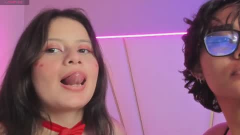 emy_and_jenni online show from 08-01-26, 12:32