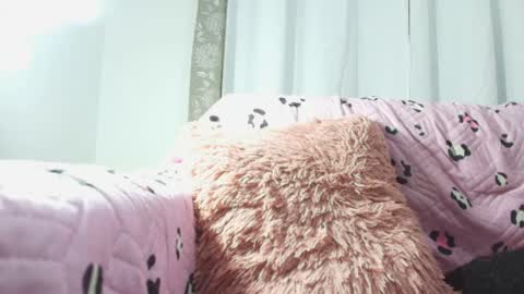 Emy online show from 04-16-26, 07:09