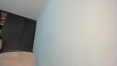 Emy Collyns online show from 04-10-26, 04:50