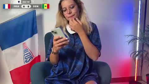 EmyLana online show from 06-16-26, 07:05