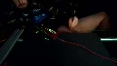 Snapshot of endslaved chatting on 12-20-25, 06:48 endslaved online show from 12-20-25, 06:48