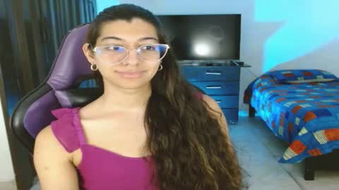 Snapshot of engiel_phoenix chatting on 06-09-26, 10:54 Engiel phoenix instagram engiel 13 online show from 06-09-26, 10:54