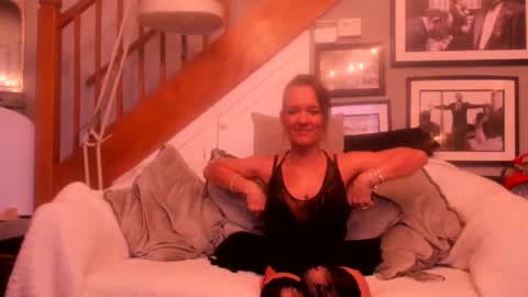 englishcouple81 online show from 05-08-26, 10:48
