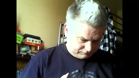 englishguysurrey online show from 04-19-26, 06:10